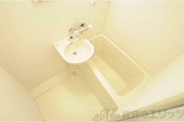 レオパレスイーズプレイスの物件内観写真